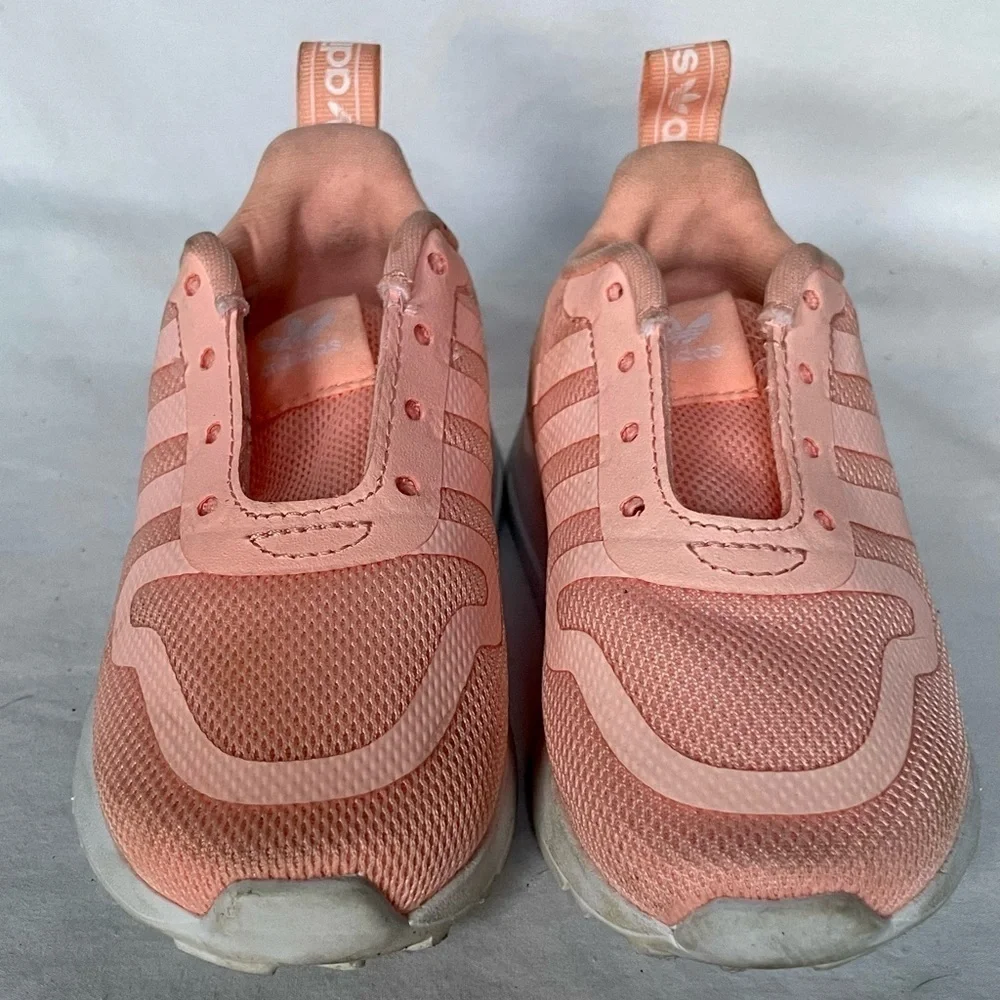 Girls Adidas size 6K